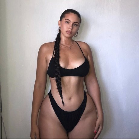 Valeria Vendetta セクシーなスター ギャラリー