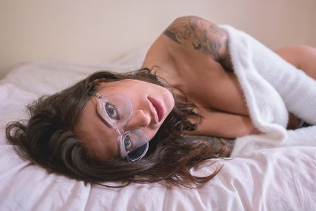 アマチュアアジア人OnlyFans 美しい裸 画像