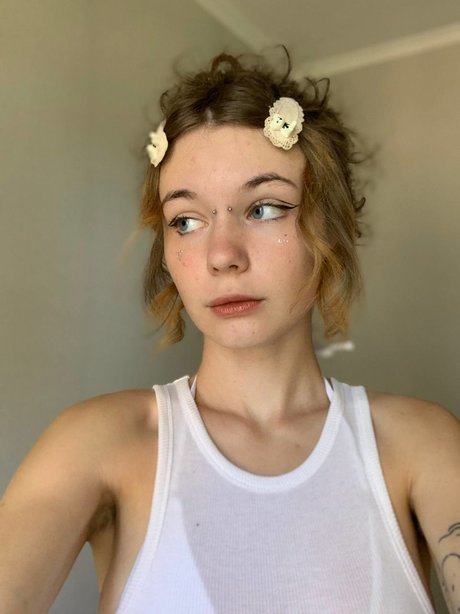 Fluffyfulafel_ 完璧なポルノスター アーカイブ