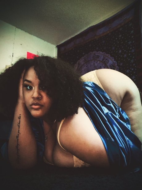 Littyliya セクシーなポルノスター 写真