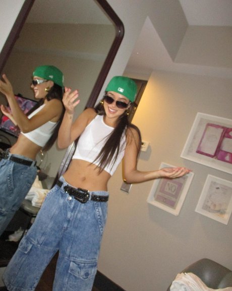 Tessa Brooks 完璧なモデル アーカイブ