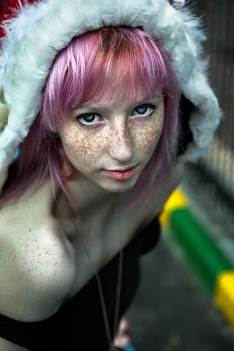 Eliza Satu セクシーなスター 写真