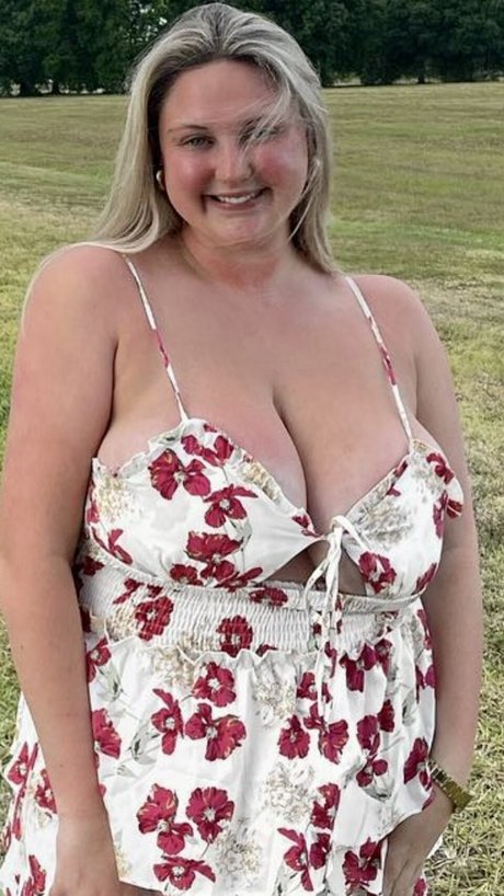 Emma Burzynski_ ポルノスター 美しい 写真