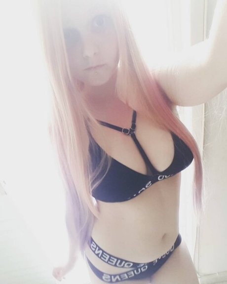 Invaderdd Dee Mente 素敵な女優 画像