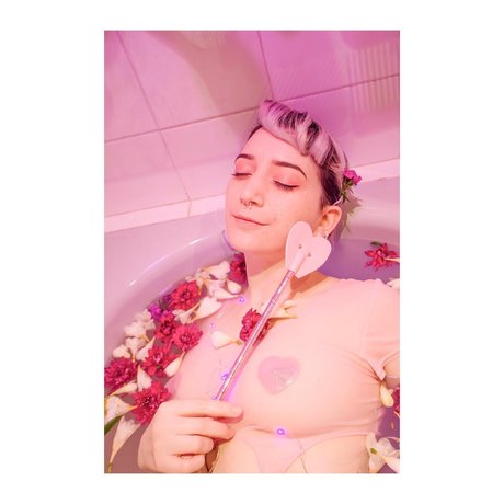 Jazmin Pastela ポルノスター ヌード ギャラリー