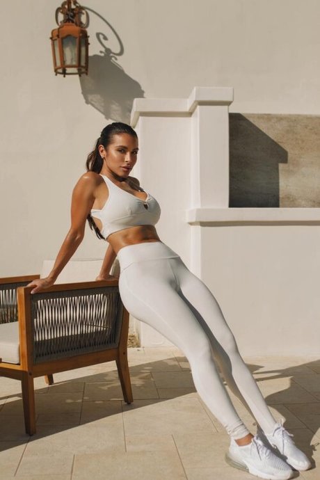 Jessica Giselle 完璧なスター 写真