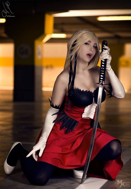 Maki Eraclea アダルトモデル 写真