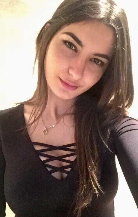 Loser Dyke 美しいポルノスター 写真