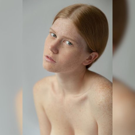 Anna Niro 素敵なスター ギャラリー