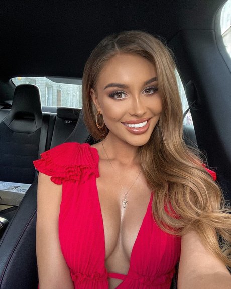 Kejsi_ 裸のモデル 写真