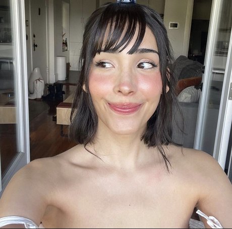 Zion Moreno エロティック女優 アーカイブ