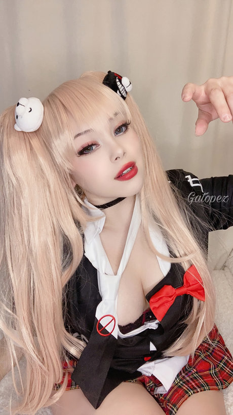 Gato Pez アダルトモデル 画像