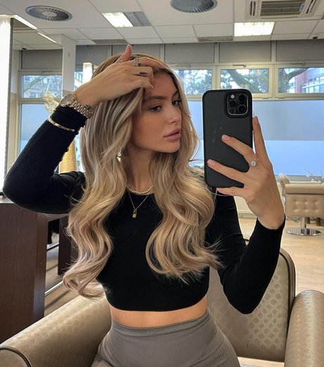 Linabmn スター xxx 写真