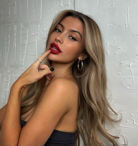 Linabmn スター 裸 ギャラリー