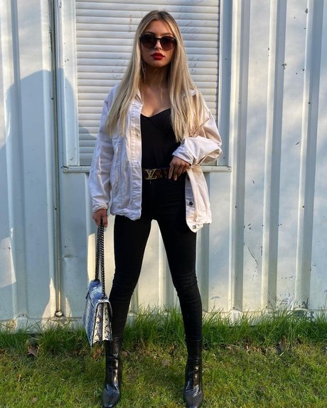 Linabmn 美しいモデル 写真