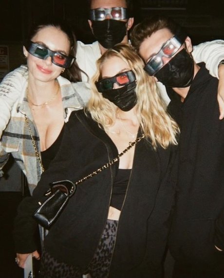 Yael Shelbia トップスター 写真