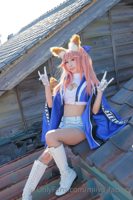 Miiya factory ホットなポルノスター 写真