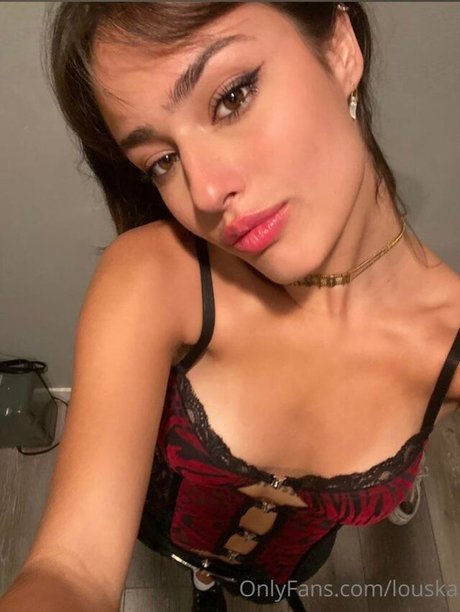 黒檀の小人OnlyFans ポルノ 画像