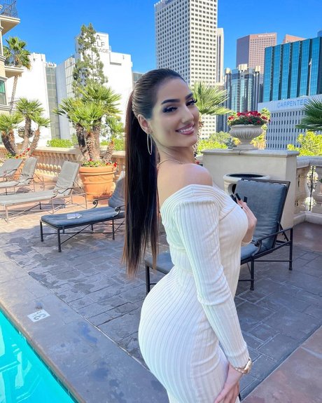 Diana Malchanovich_ ヌードスター 写真