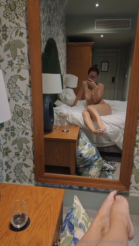 Missfidgetfeet アダルトスター 写真