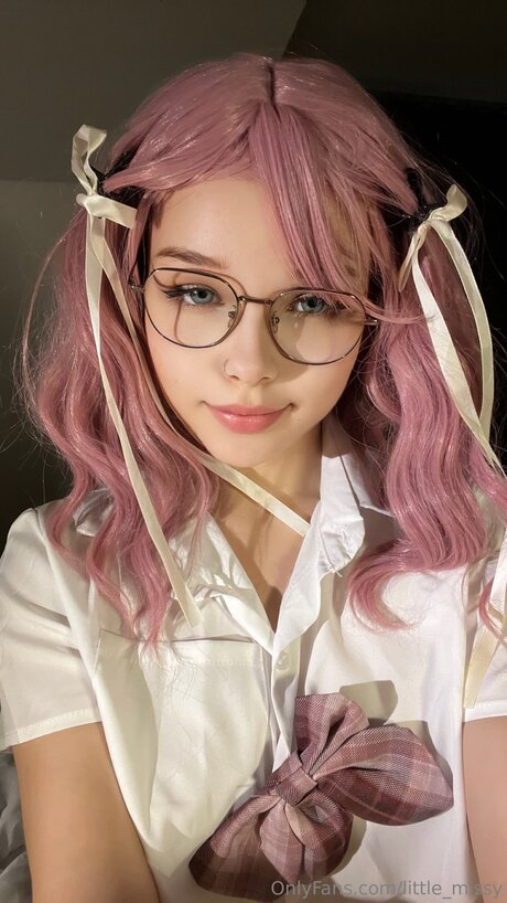 曲線美のティーンズOnlyFans セクシー裸 写真