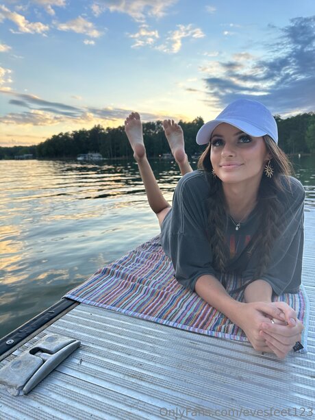 Evesfeet123 スター 写真