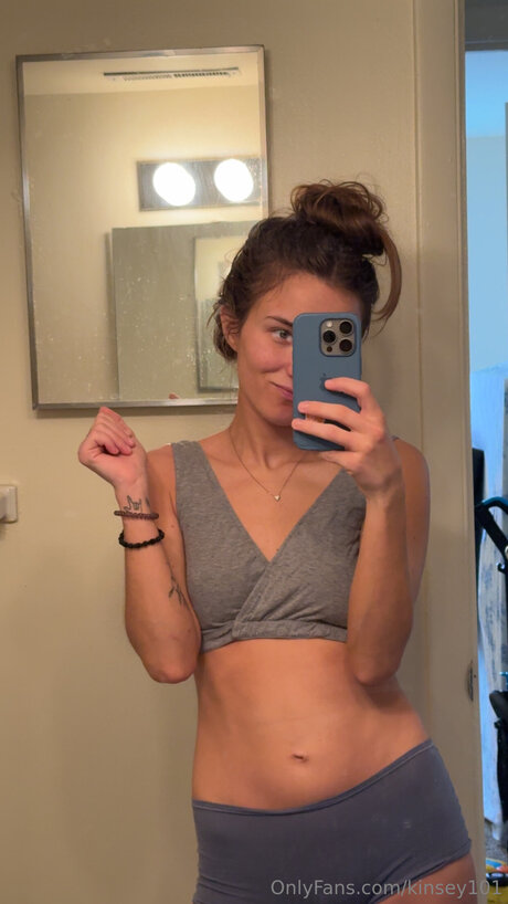 Kinsey101 アートモデル 写真