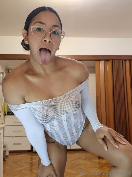 Imkare ポルノスター HD 写真