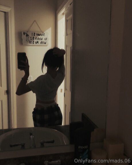 Mads 06 エロティックモデル 写真