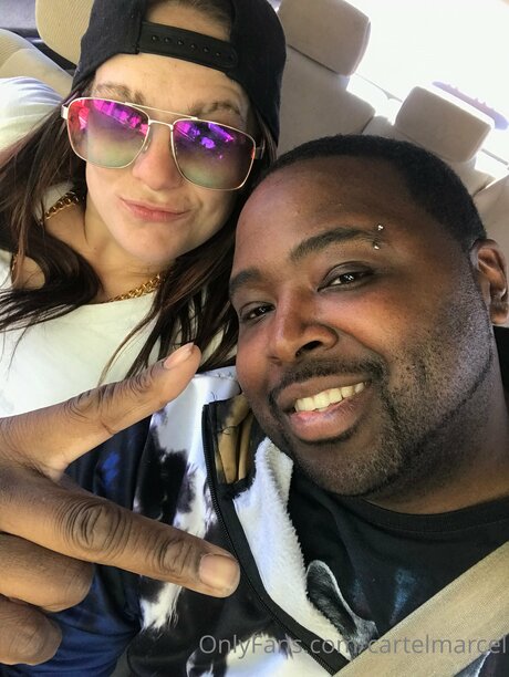 Cartelmarcel セクシーモデル ギャラリー