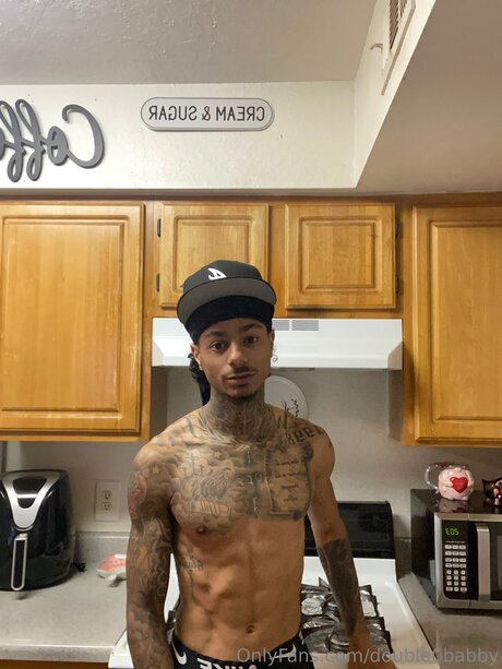 Double0babby 裸の女優 写真