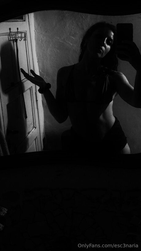 Esc3naria ポルノスター 美しい 写真