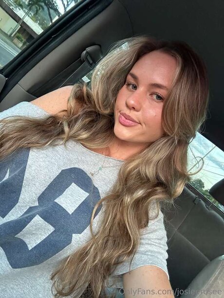 Josieerosee 完璧なポルノスター 写真