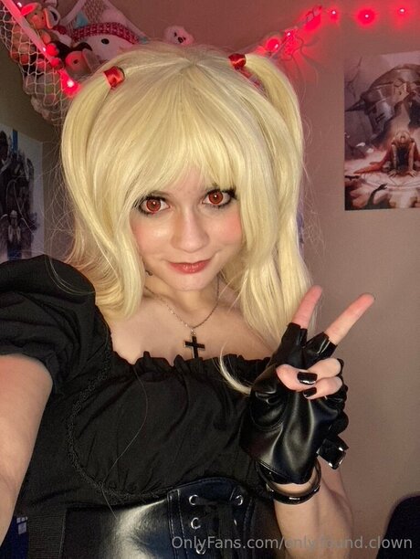 アジア人フィンドムOnlyFans アートポルノ ギャラリー