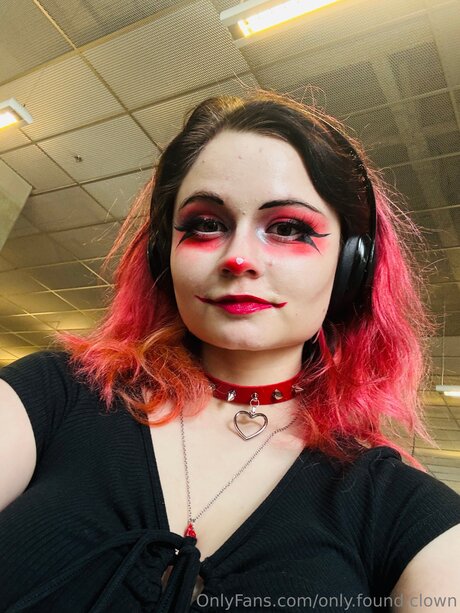 クソなOnlyFans ポルノ 写真