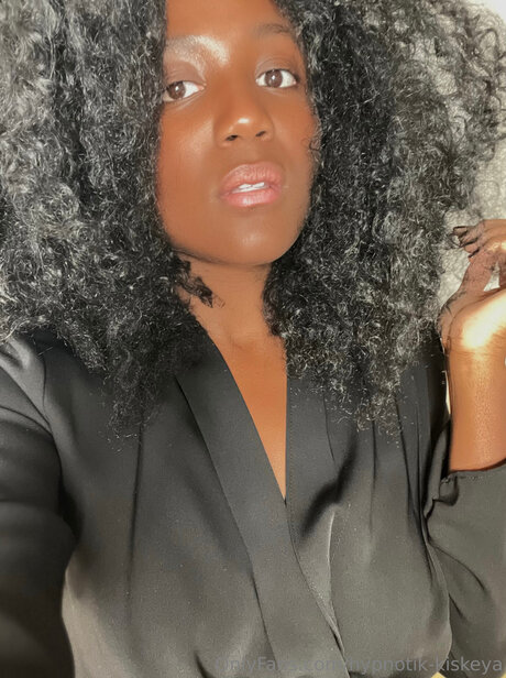 Hypnotik Kiskeya xxx女優 画像