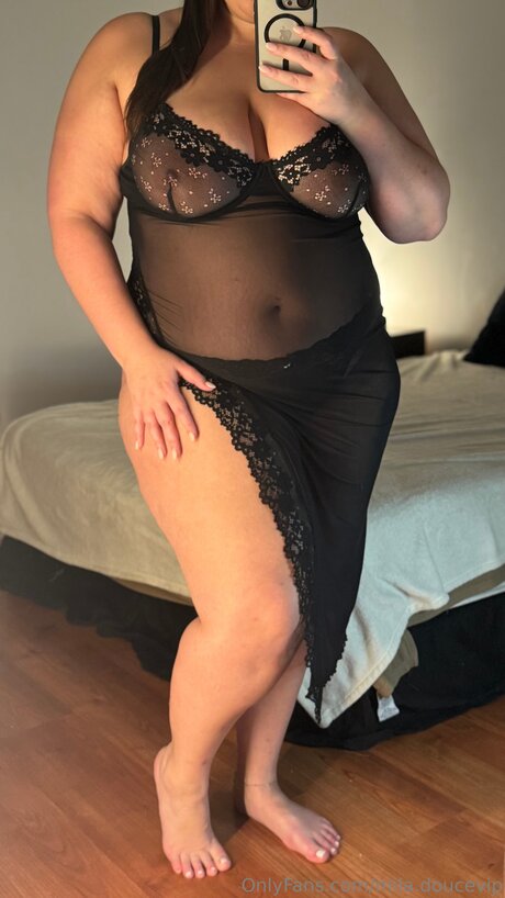 Mila Doucevip ヌード女優 写真