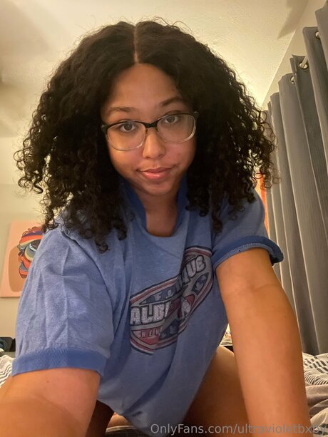 Ultravioletbxby ポルノスター 写真