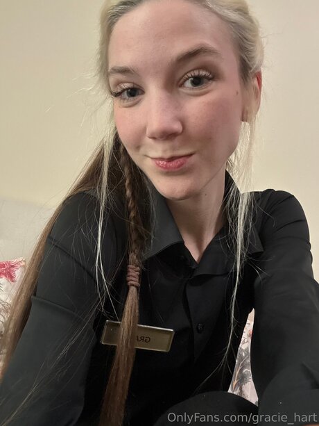 Gracie Hart トップスター 画像