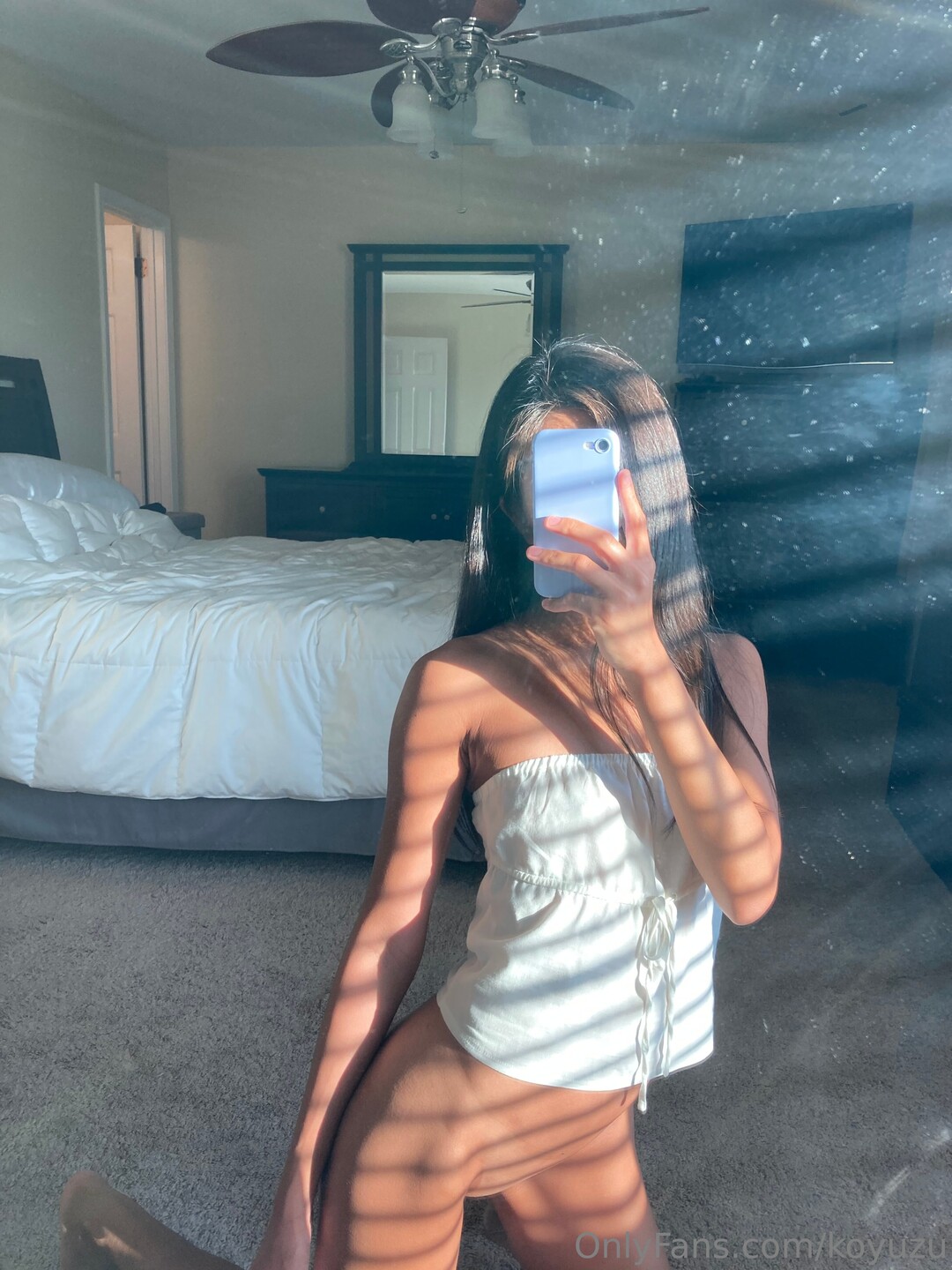 Koyuzu ヌードモデル 写真