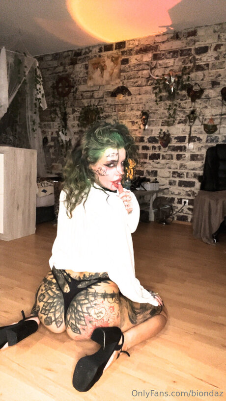 アジアンベイビーOnlyFans 限定 画像