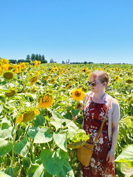 小人エボニーOnlyFans アートヌード 写真