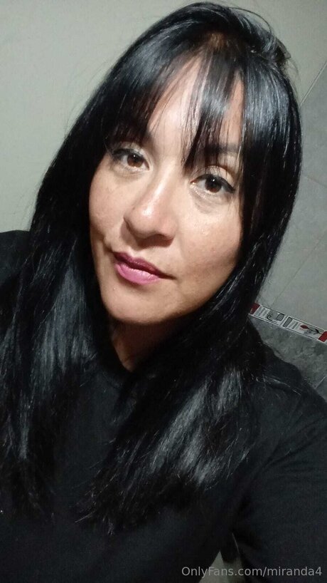 レズビアン ストラップオン OnlyFans ホットxxx 写真