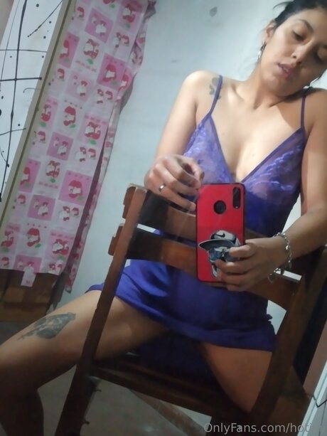 Hotivii 完璧なポルノスター ギャラリー