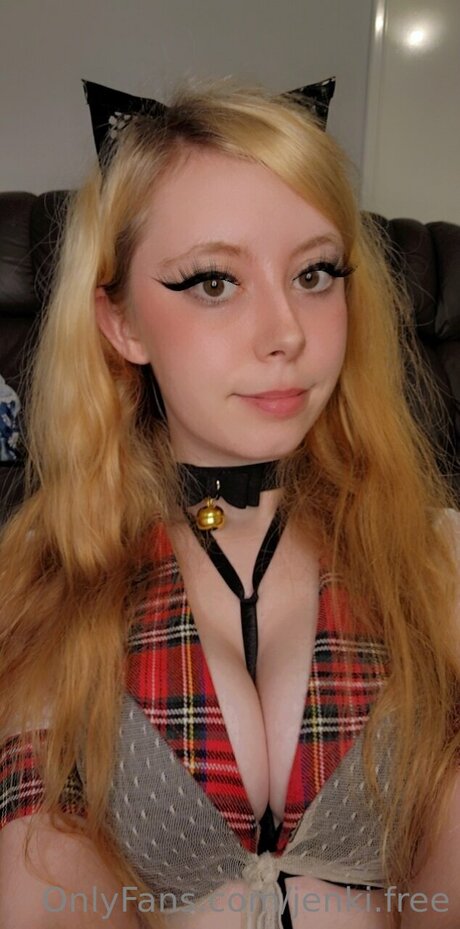 Jenki Free ポルノモデル 写真