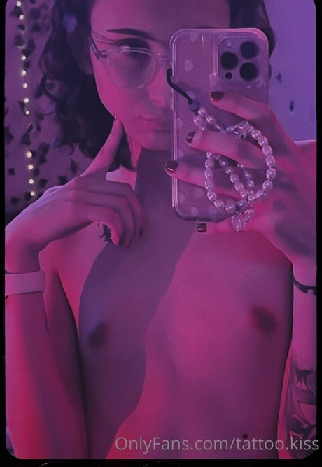 射精 OnlyFans ポルノグラフィック 画像