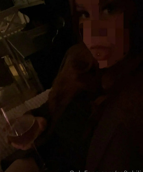 ブロンドのおっぱいOnlyFans 無料ヌード 写真