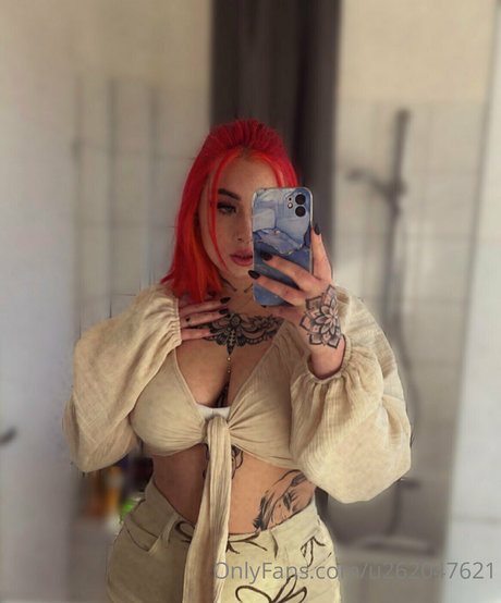 inkedlauraa 最高のモデル 写真