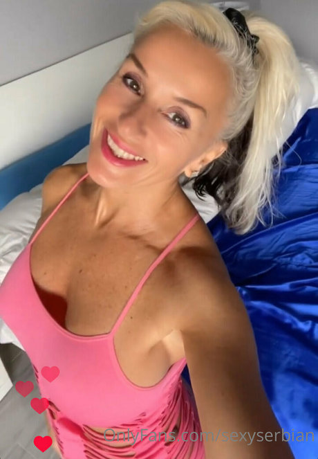 sexyserbian トップモデル 写真