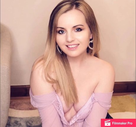 若い熟女OnlyFans ホットヌード 画像